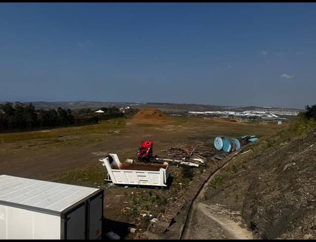 13,000M² VACANT LAND TO LET IN RIET RIVER